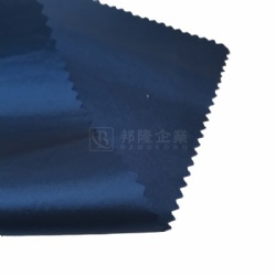 20D*20D Waterproof 100%Nylon Soft hand-feel comfortable Nylon Taffeta Fabric For light downjacket